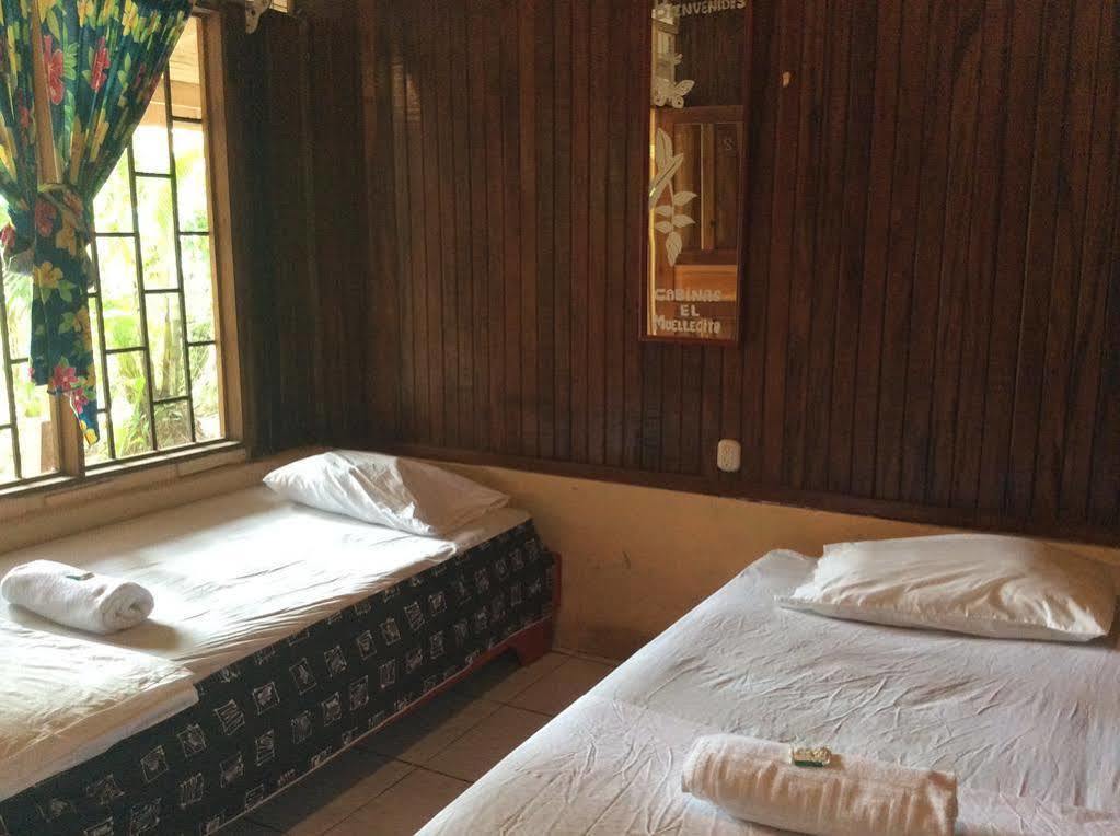 Cabinas El Muellecito Tortuguero Exterior photo