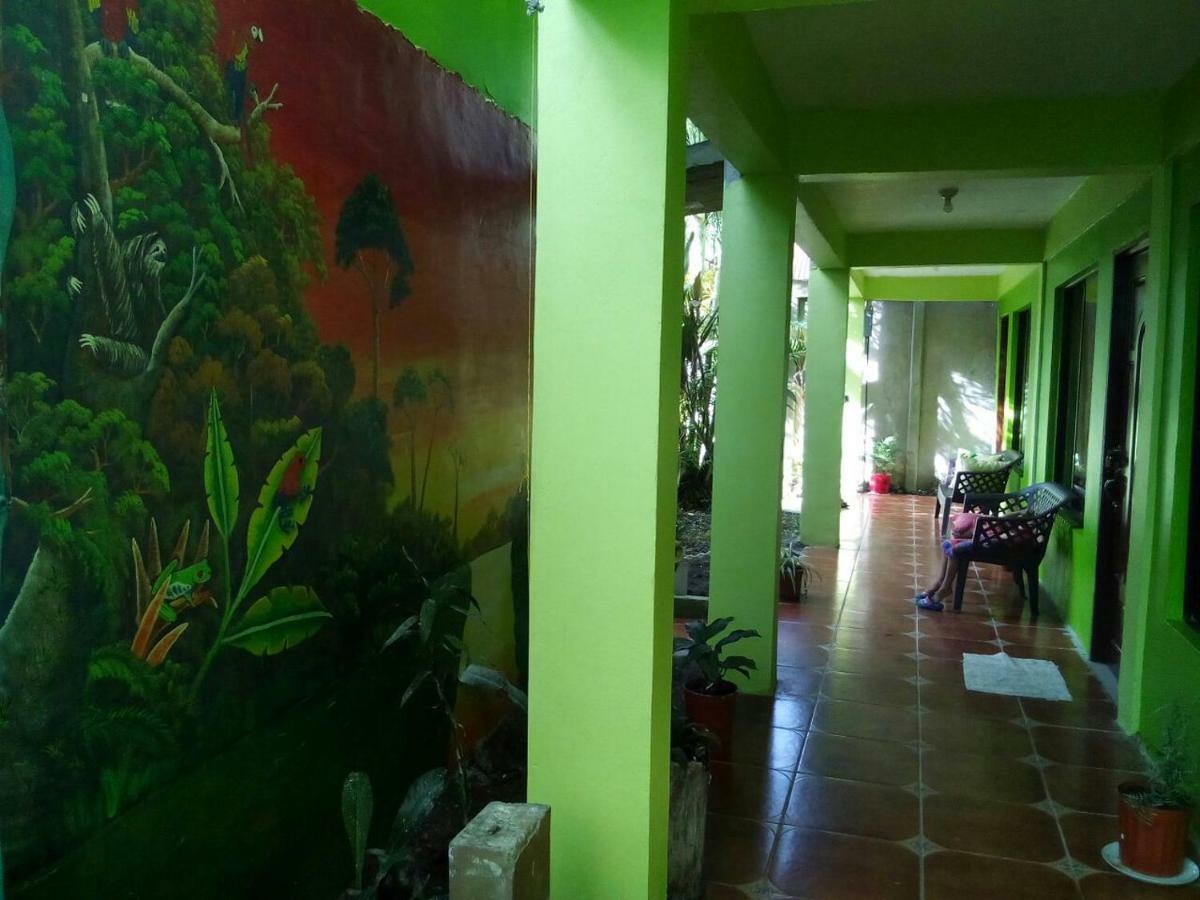 Cabinas El Muellecito Tortuguero Exterior photo
